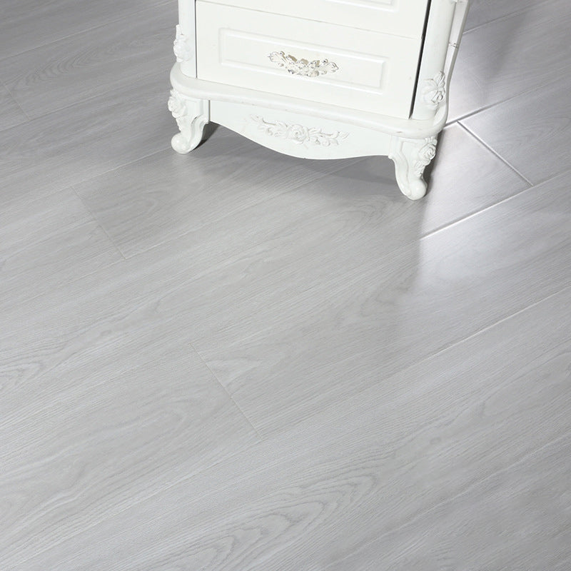 Maple Modern Laminate Flooring Click Lock Stain Resistant Plank Flooring