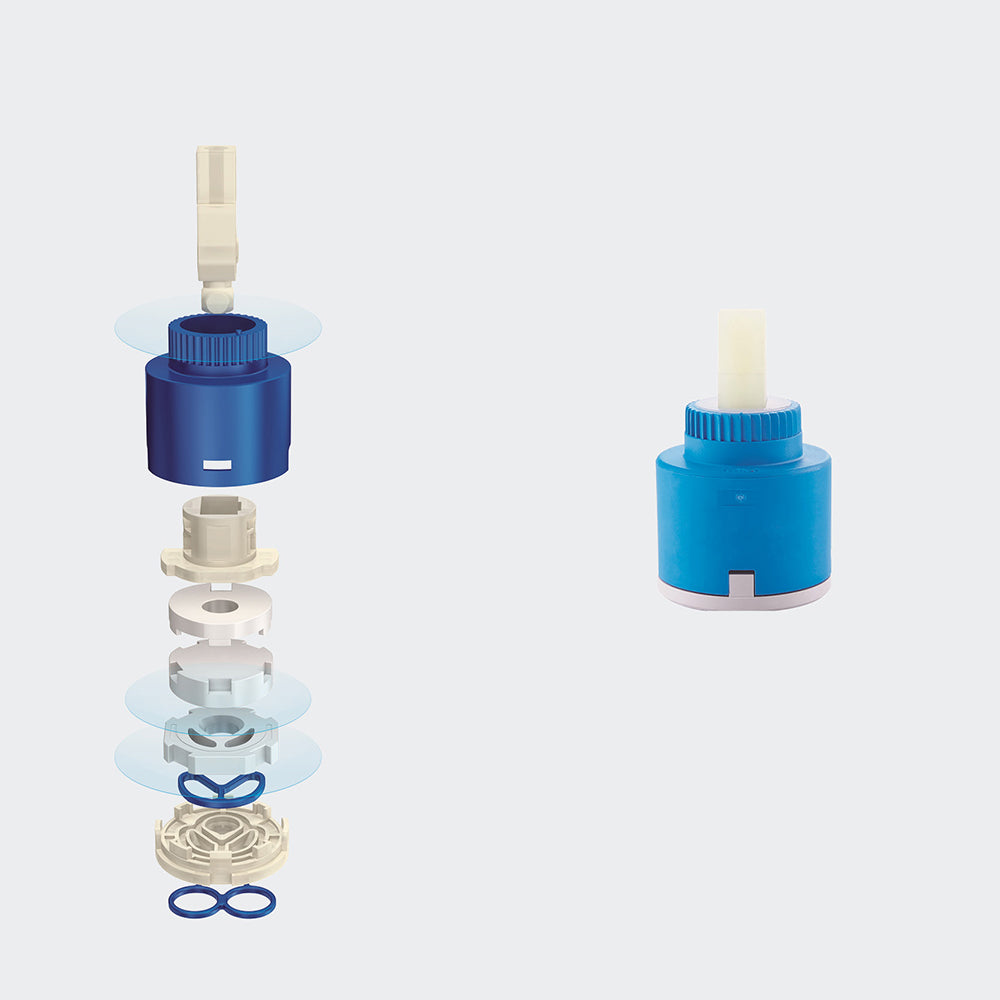 Floor Mounted Metal Freestanding Tub Filler 1 Handle Freestanding Faucet with Hose