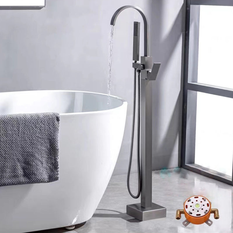 Floor Mounted Metal Freestanding Tub Filler Rotatable Freestanding Bathtub Faucet