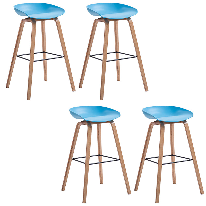 Plastic Bar Stool Low Back Dining Stool with Solid Wood Base