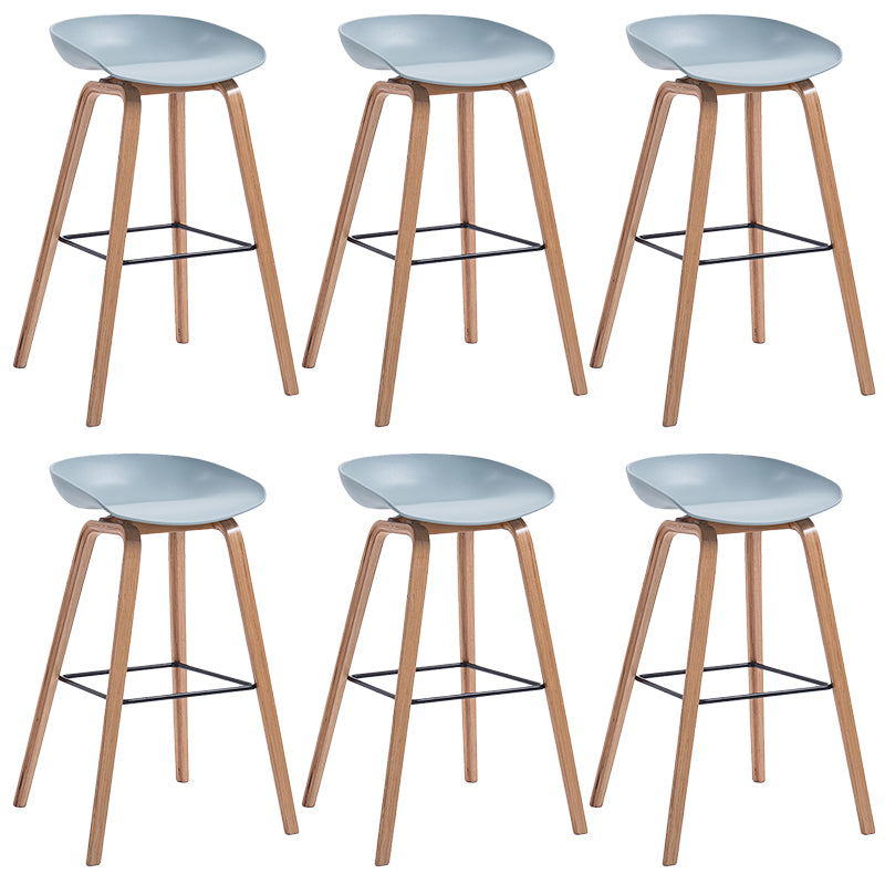 Plastic Bar Stool Low Back Dining Stool with Solid Wood Base