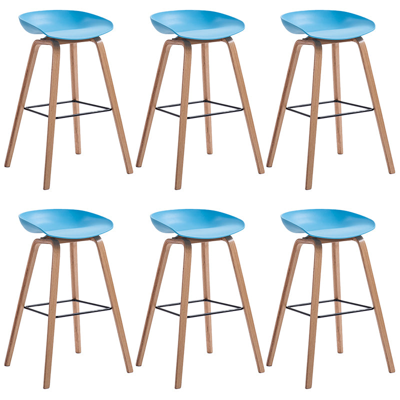 Plastic Bar Stool Low Back Dining Stool with Solid Wood Base