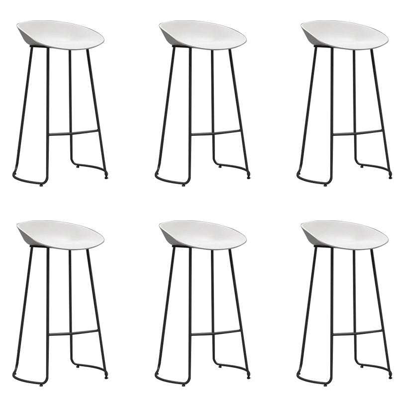 Industrial Plastic Bar Stool Armless Dining Stool with Metal Base