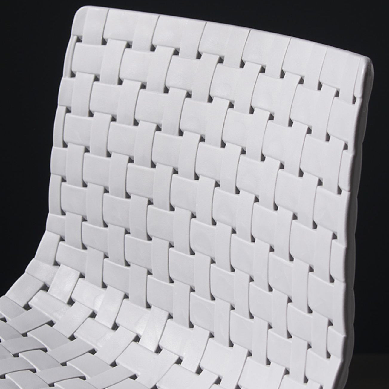 Industrial Plastic Counter Stool Armless Bar Stool for Living Room