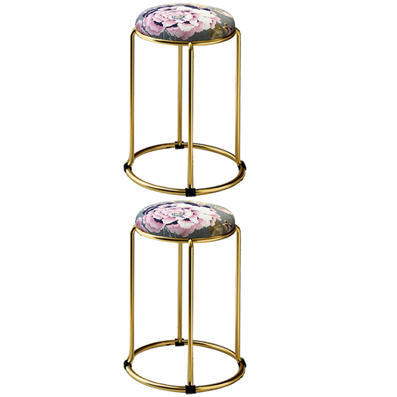 Modern Flowers Standard Round Stain Resistant Standard for Home Decor