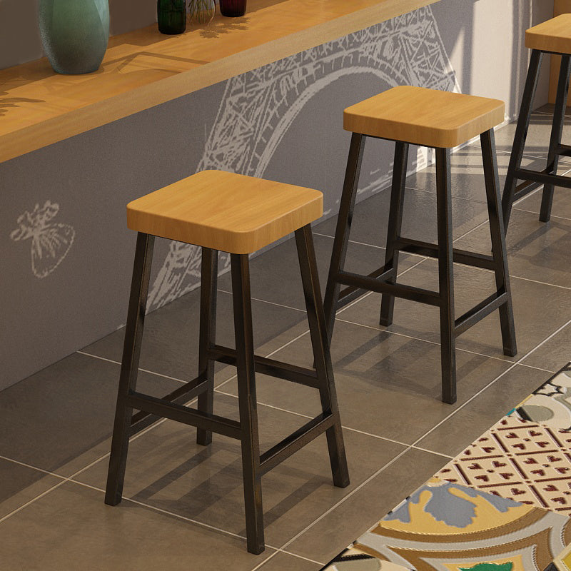 Modern Armless Counter Stool Pine Wood Bar Stool with Pedal for Cafe