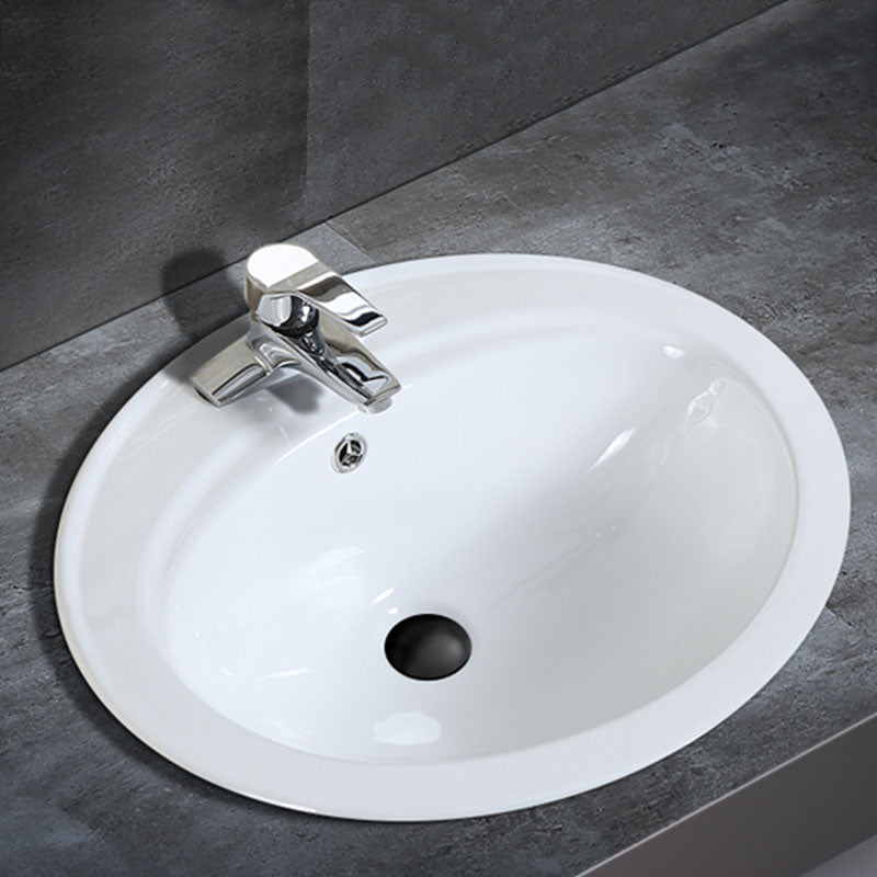 Classical Basin Sink Solid Color Porcelain Bathroom Sink in White