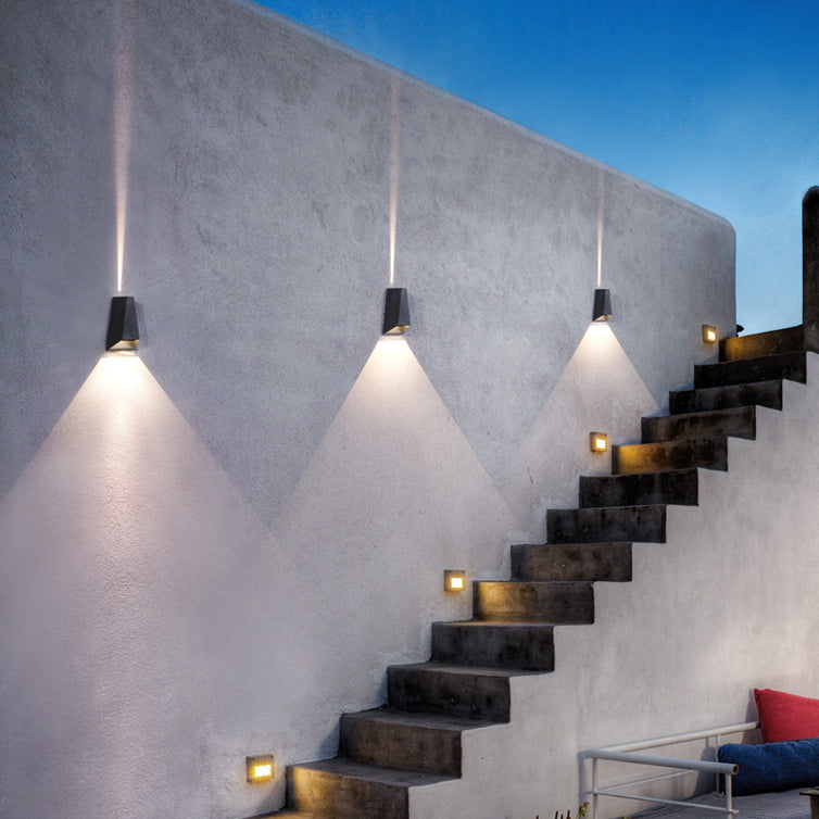 Metal Geometric Wall Mount Light Simple 1 Light Wall Mounted Light Fixture