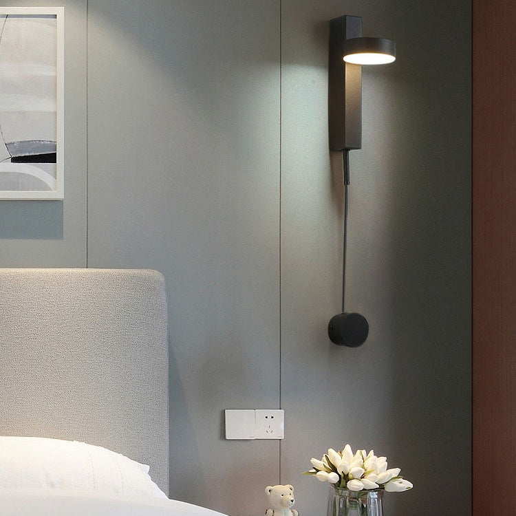 Modern Geometric Sconce Light Metal 1 Light Wall Lamp for Bedroom