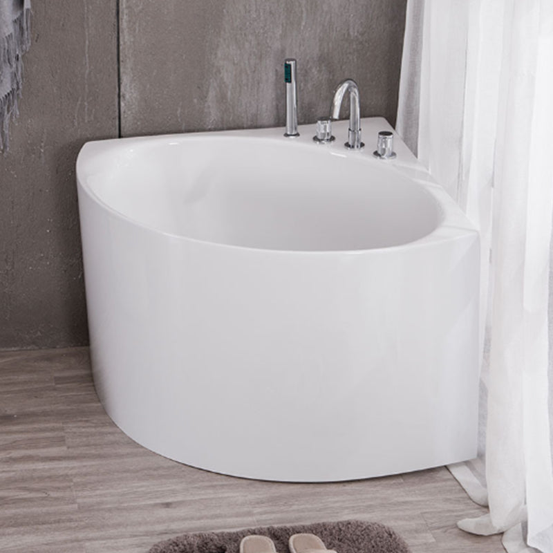 Modern Acrylic Corner Bath 24.8-inch Tall Soaking White Bathtub