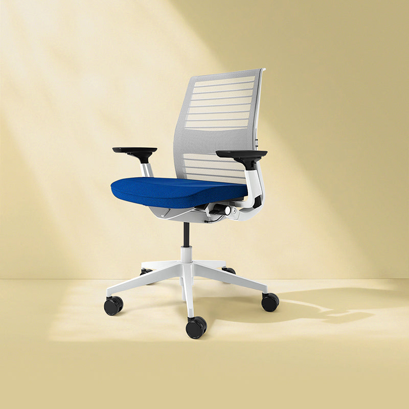 Modern Office Chair Adjustable Seat Height Swivel Chair with Wheels