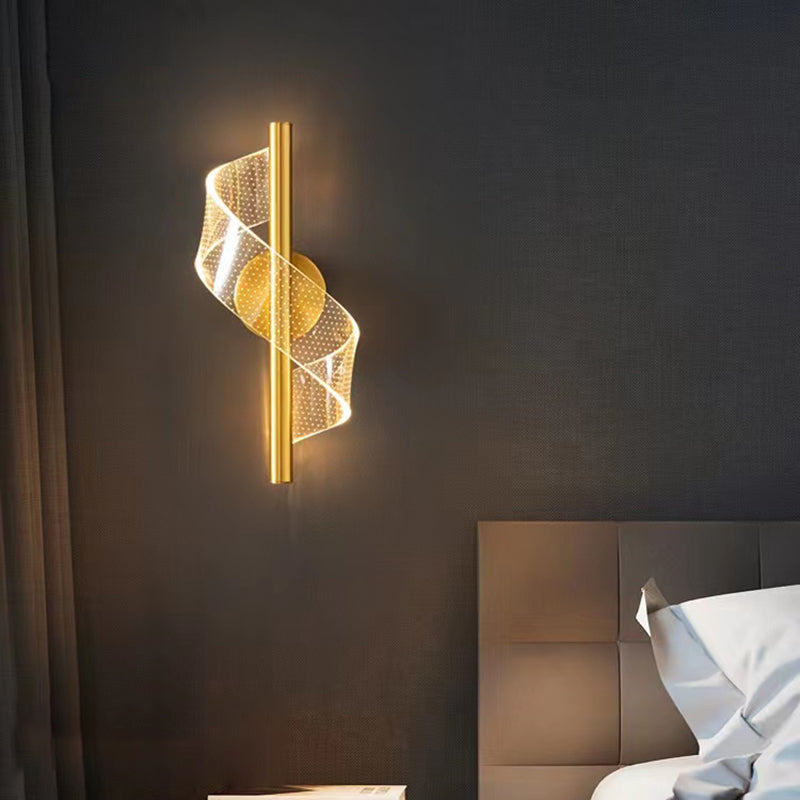 Modernism Single Wall Mounted Sconce LED Acrylic Wall Light in Black/Golden Finish