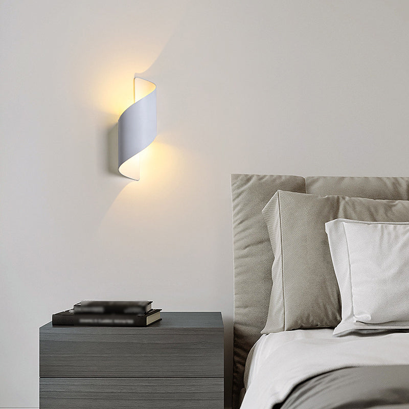 White/Black Modern Wall Mounted Sconce 1 Light Metallic Wall Light