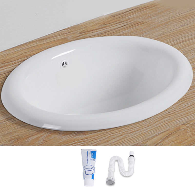 Modern Style Bathroom Sink Oval Porcelain Undermount Bathroom Sink
