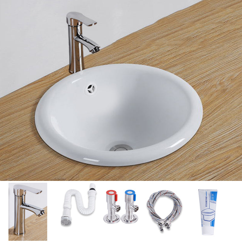 Modern Style Bathroom Sink Oval Porcelain Undermount Bathroom Sink