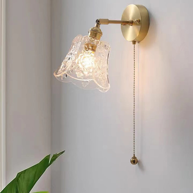 Flower Shape Wall Mount Lamp Modern Style Glass 1 Light Sconce Lamp in Clear