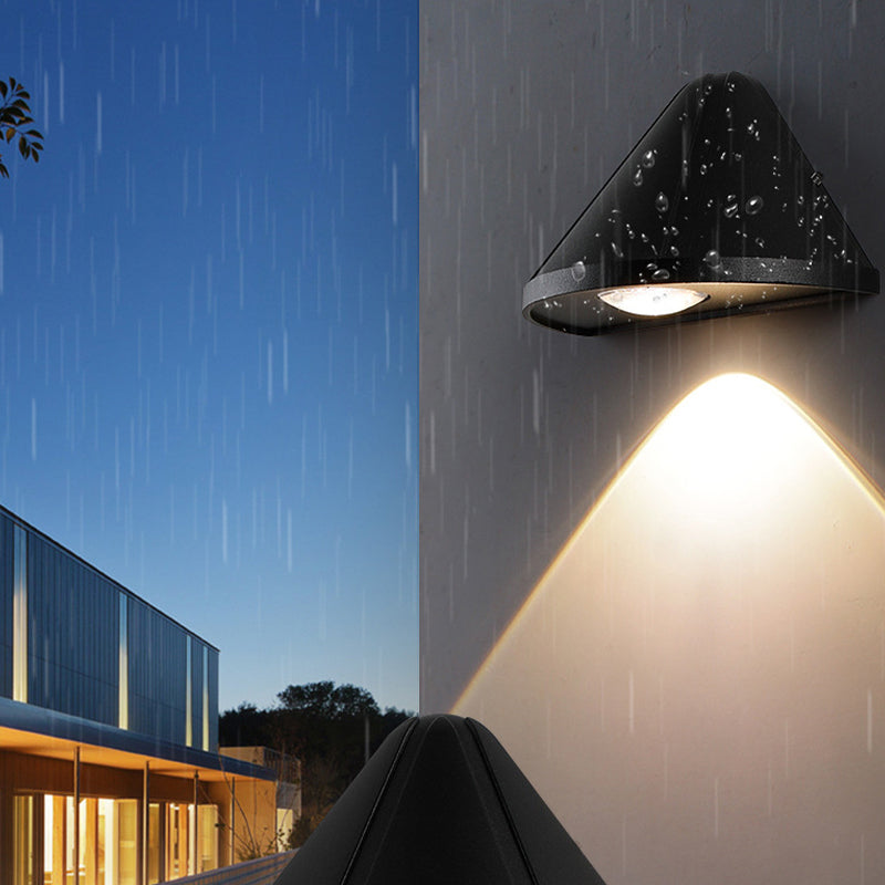 Cone Modern LED Wall Mount Aluminum Wall Light in Black / White