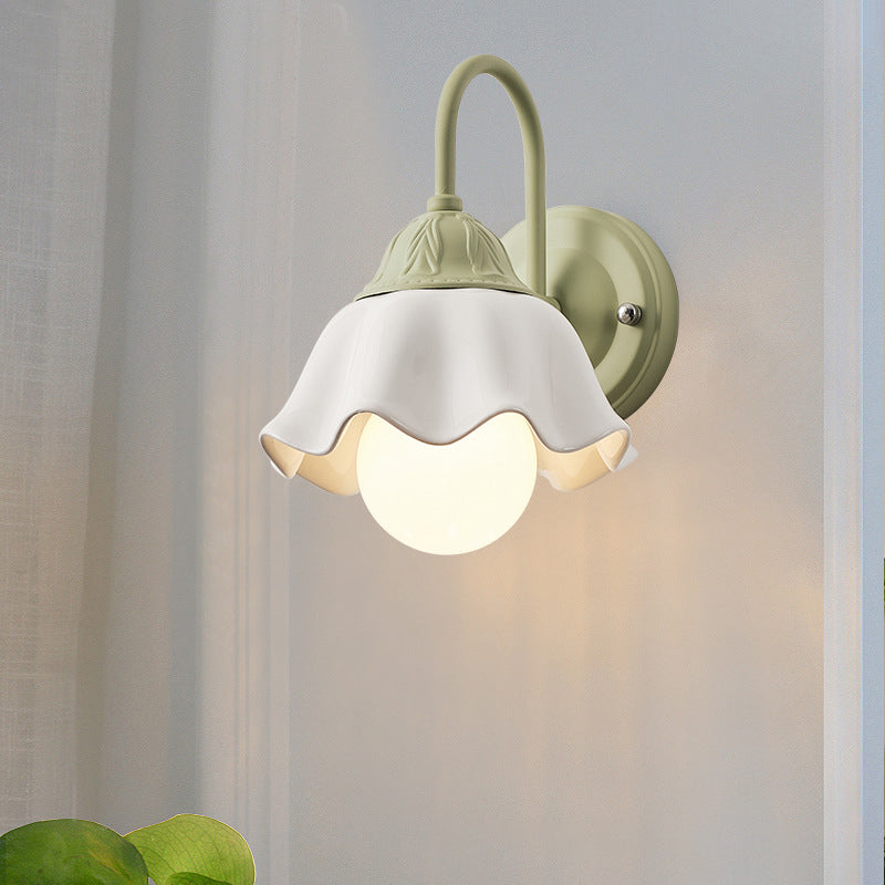 Modern Simple Green Vanity Light Flower Shape Vanity Lamp for Shower Room