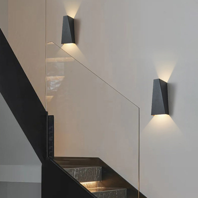 Geometric Shape Wall Lamp Modern Style Metal 2 Lights Wall Light in Black/White