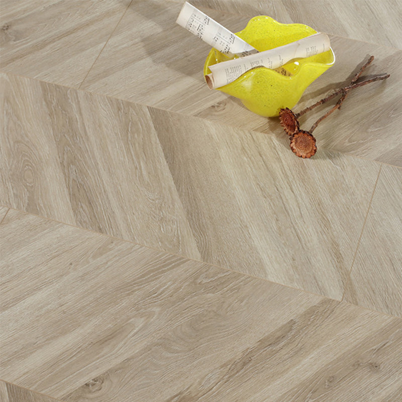 Wooden Modern Laminate Flooring Click Lock Stain Resistant Plank Flooring