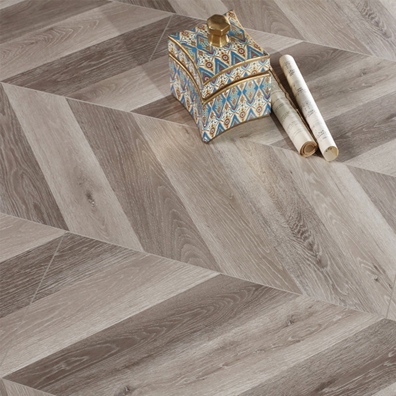 Wooden Modern Laminate Flooring Click Lock Stain Resistant Plank Flooring