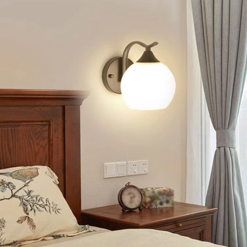 1/2-Light Modernism Wall Mounted Sconce Black/Chrome Wall Light for Foyer