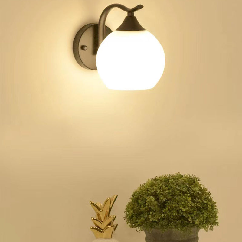 1/2-Light Modernism Wall Mounted Sconce Black/Chrome Wall Light for Foyer