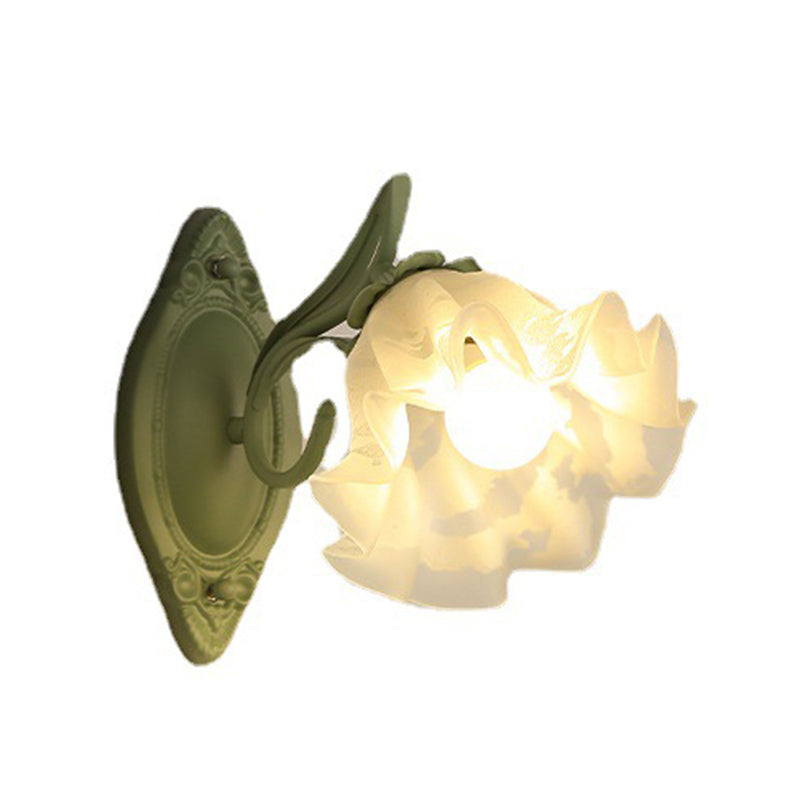 Flower Shape Glass Wall Lighting Modern Style 1 Light Wall Mounted Light in Green