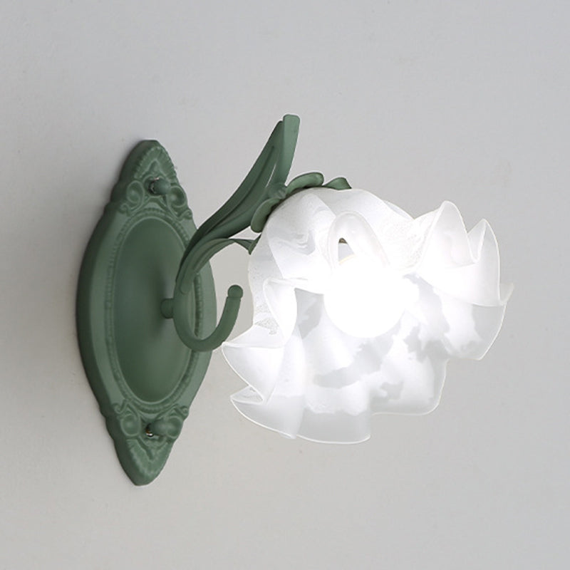 Flower Shape Glass Wall Lighting Modern Style 1 Light Wall Mounted Light in Green
