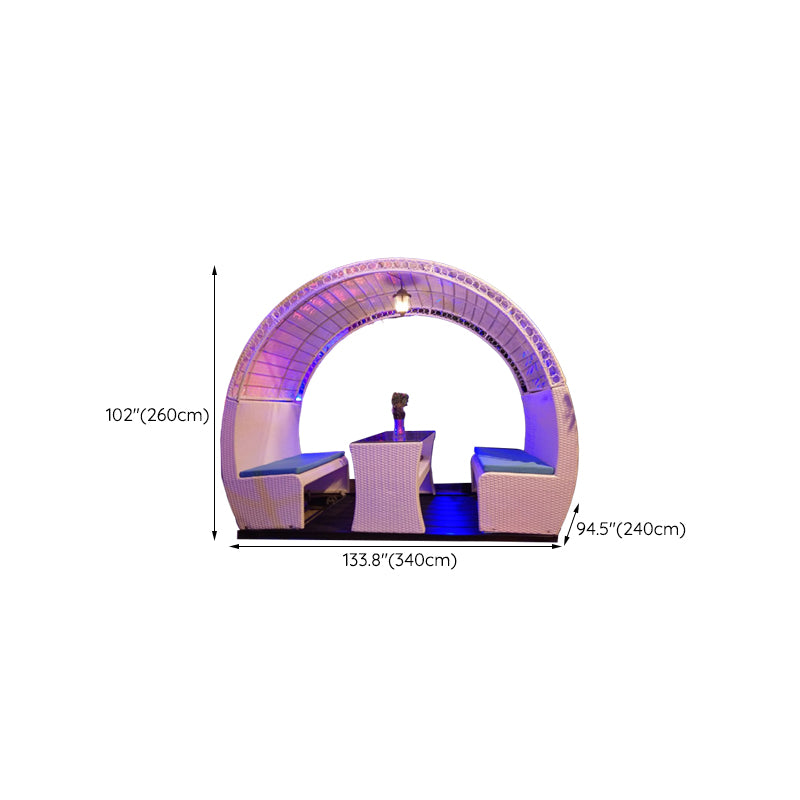 Wicker Tropical Patio Daybed Stain Resistant Outdoor Patio Sofa