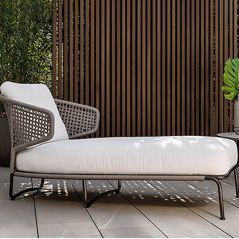 UV Resistant Metal Patio Sofa Outdoor Patio Sofa with Cushion