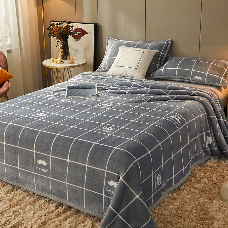 Non-Pilling Sheet Cartoon Painting Flannel Breathable Soft Fade Resistant Bed Sheet