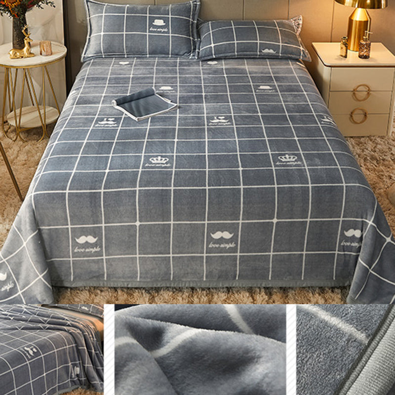 Non-Pilling Sheet Cartoon Painting Flannel Breathable Soft Fade Resistant Bed Sheet