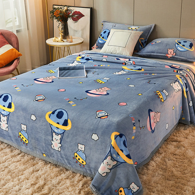 Non-Pilling Sheet Cartoon Painting Flannel Breathable Soft Fade Resistant Bed Sheet