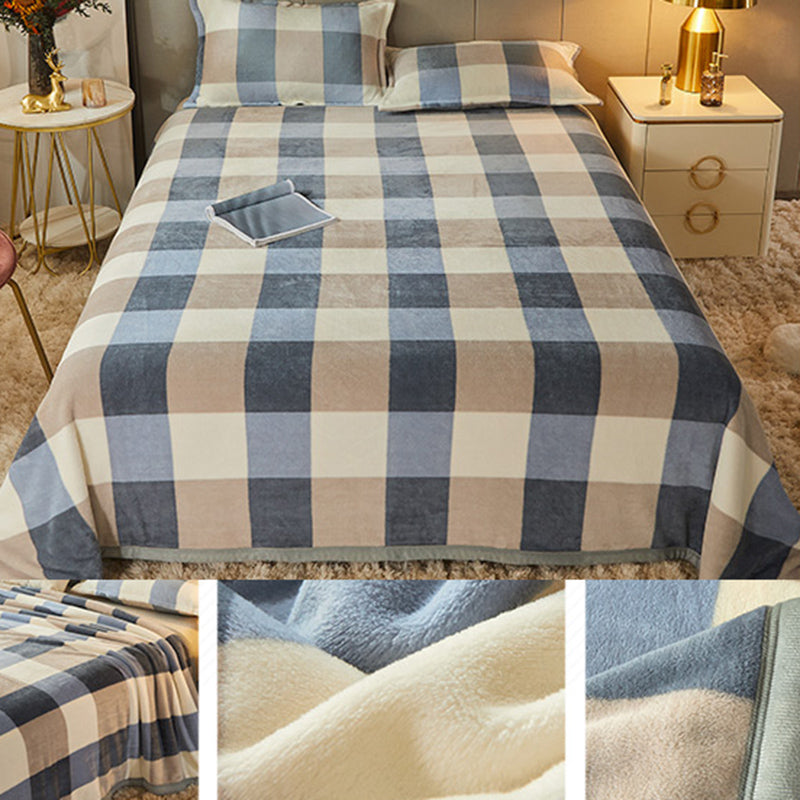 Non-Pilling Sheet Cartoon Painting Flannel Breathable Soft Fade Resistant Bed Sheet
