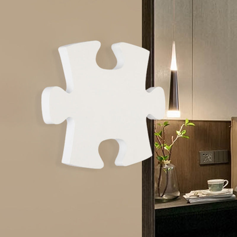 Acrylic Jigsaw Puzzle Wall Sconce Nordic LED Wall Mount Lighting in White/Black for Living Room, White/Warm Light