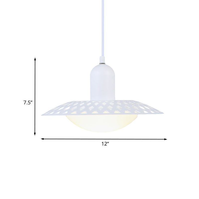 Finition blanche creux Dosa pendentif moderne 1 lampe plafond en métal de tête avec une nuance en acrylique dôme, 12 "/ 16" W