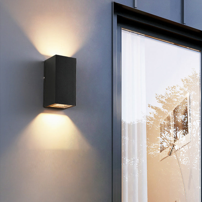 Single Contemporary Black Wall Mounted Sconce Metallic LED Wall Light
