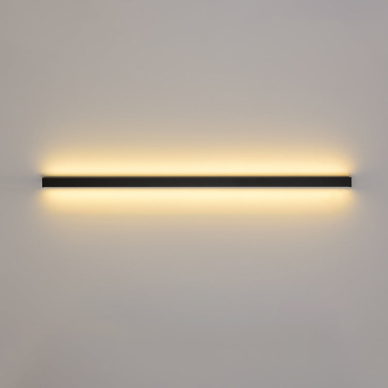 Linear Shape Metal Wall Lighting Modern Style 1-Light Wall Mounted Light in Black