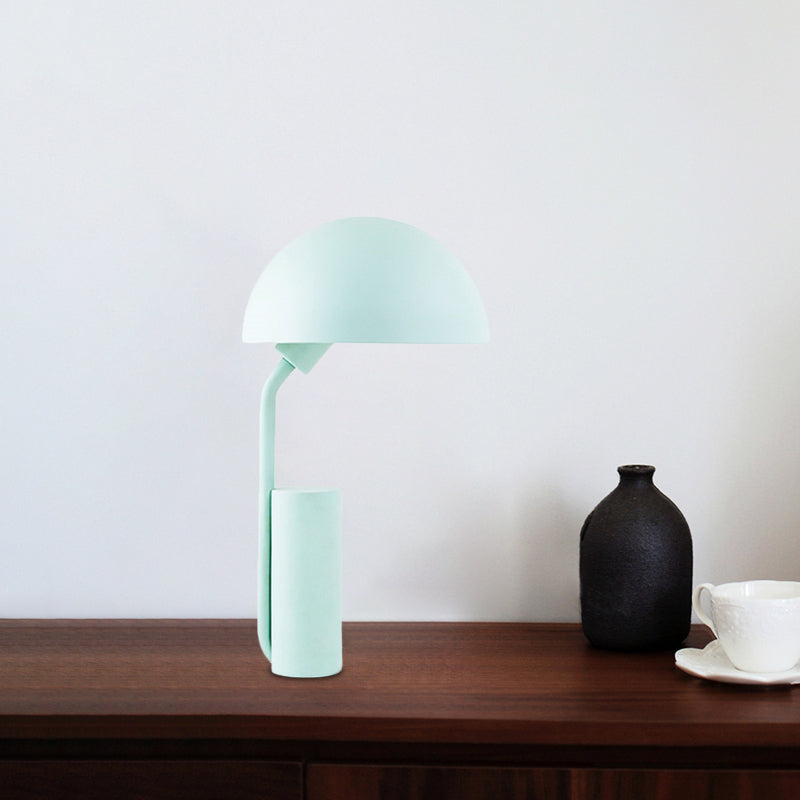 Éclairage de bureau en forme de fer Macaron 1 Light Light Black / Light Green Finish Table avec conception réglable