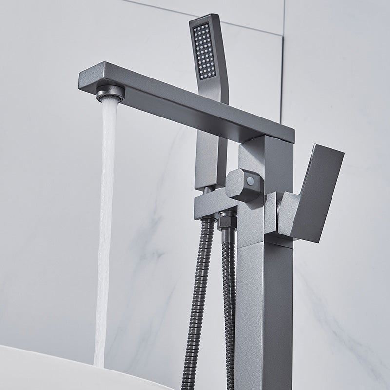 Floor Mounted Metal Freestanding Tub Filler Copper Freestanding Faucet with Hose