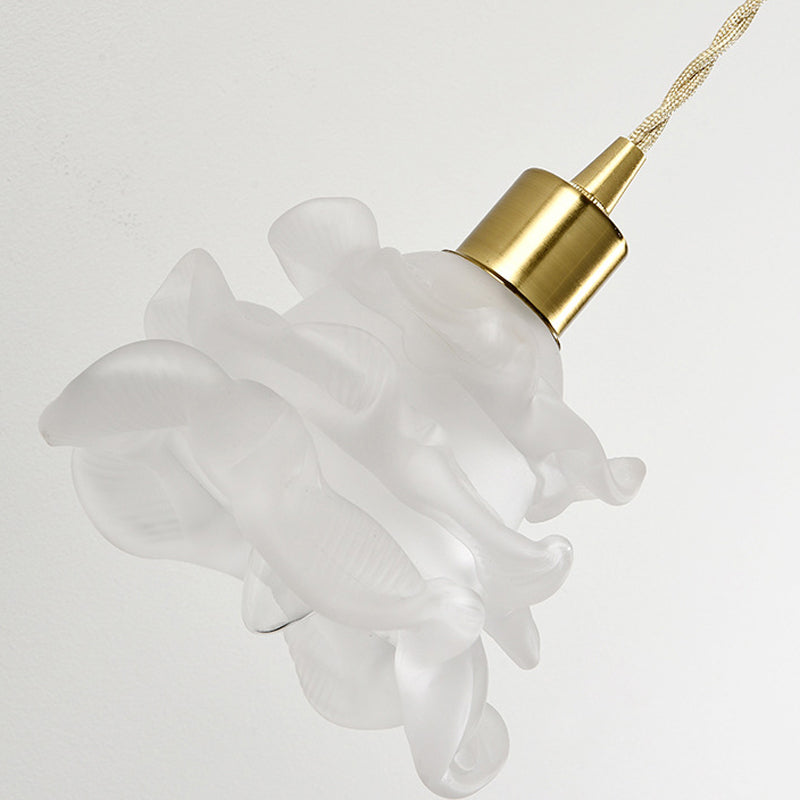 Flower Shape Glass Wall Lighting Modern Style 1-Light Wall Mounted Light in Gold