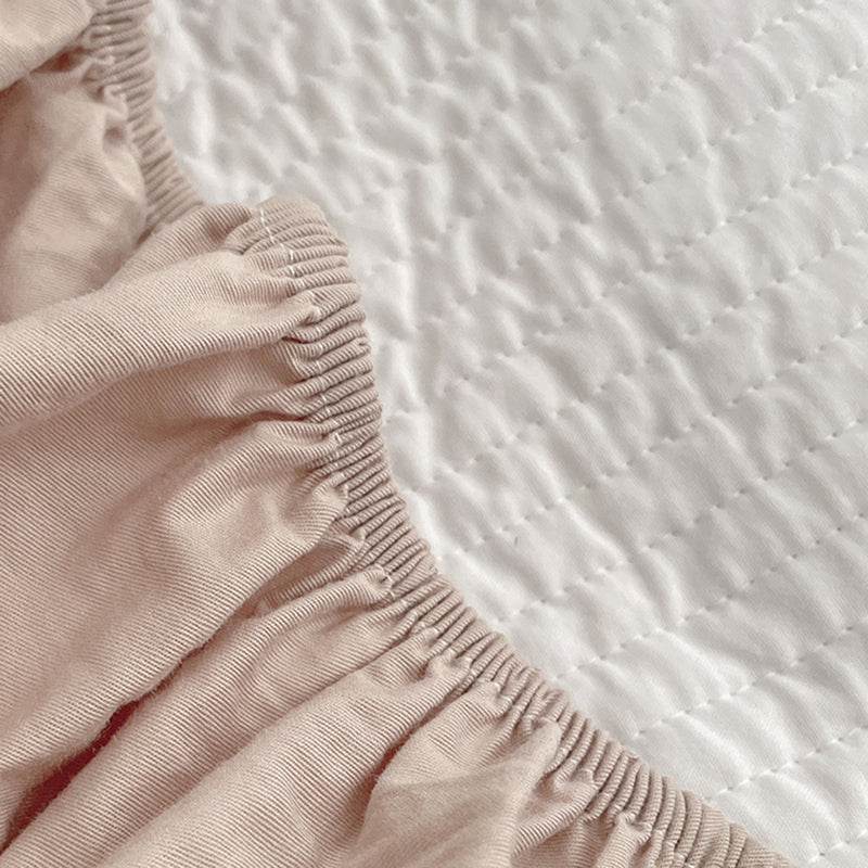 Modern Bed Sheet Bear Pattern Non-pilling Breathable Skin-friendly Sheet Bed Set