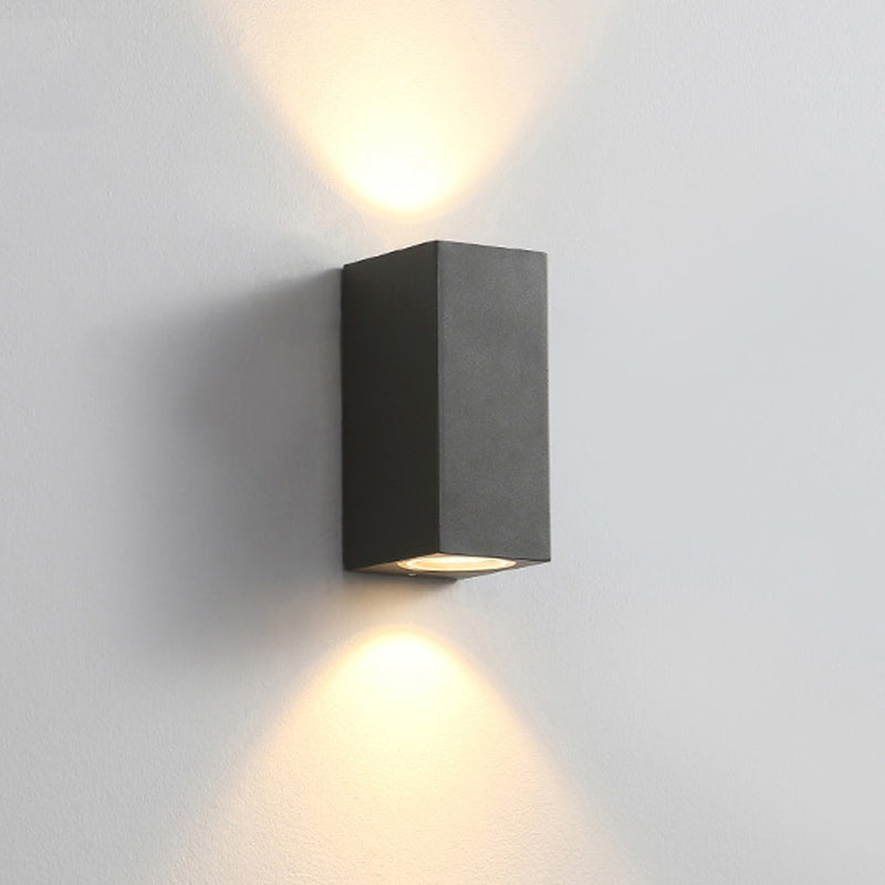 Aluminum and Glass LED Wall Lighting in Black Contemporary Wall Mount Fixture