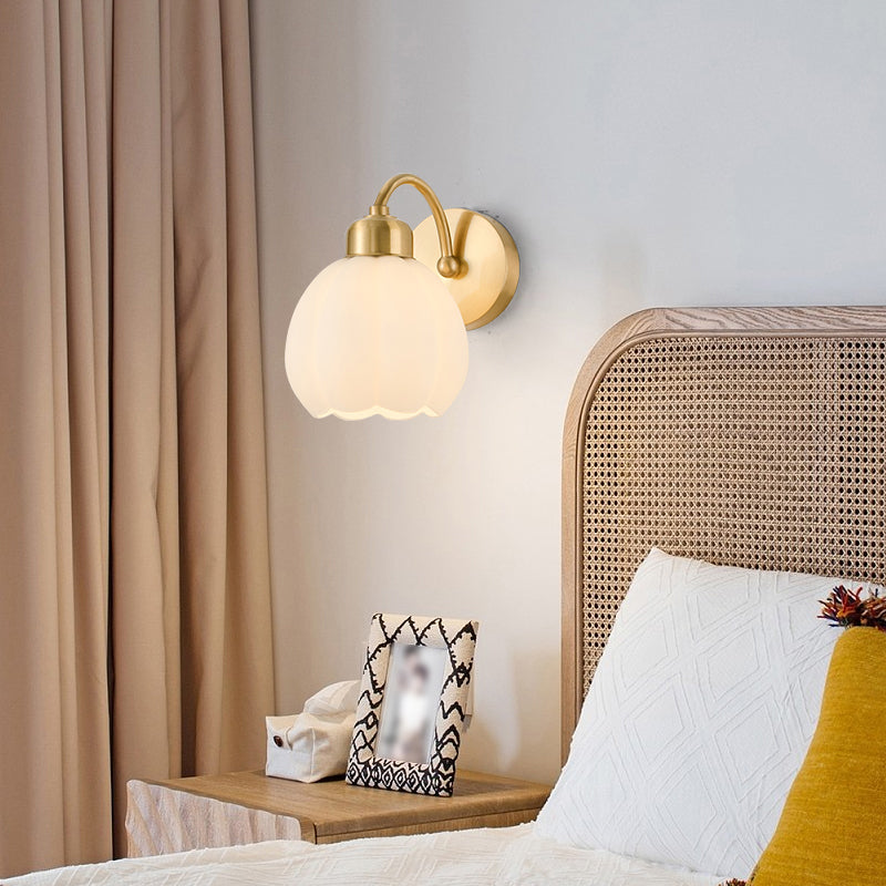 Dome Shape Glass Vanity Light Modern Style 1 Light Vanity Light Fixture in Gold