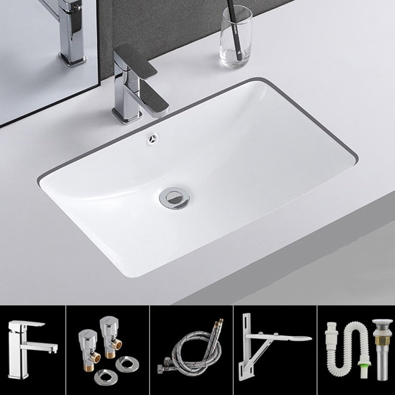 Classic Porcelain Bathroom Sink Trough Bathroom Sink in White