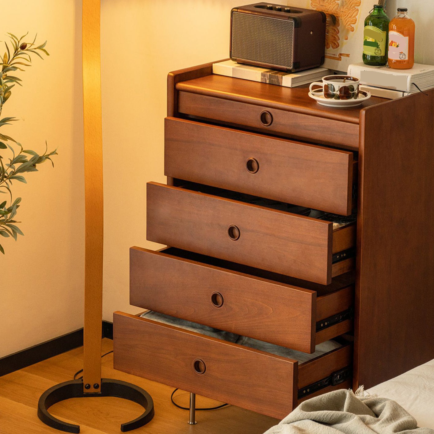 Contemporary Pine Double Dresser Horizontal Storage Chest Dresser for Bedroom