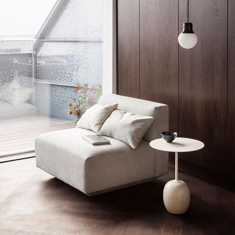 Modern Round Metal Side Table 15.74" Wide Pedestal End Table