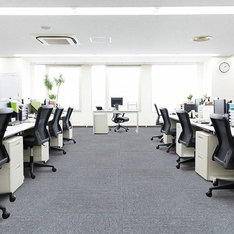 Modern Carpet Tiles Self Adhesive Level Loop Stain Resistant Carpet Tile