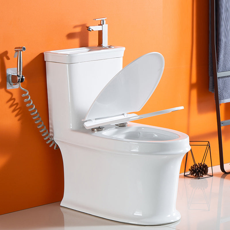 Modern Ceramic Flush Toilet Floor Mounted Toilet Bowl with Seat for Washroom